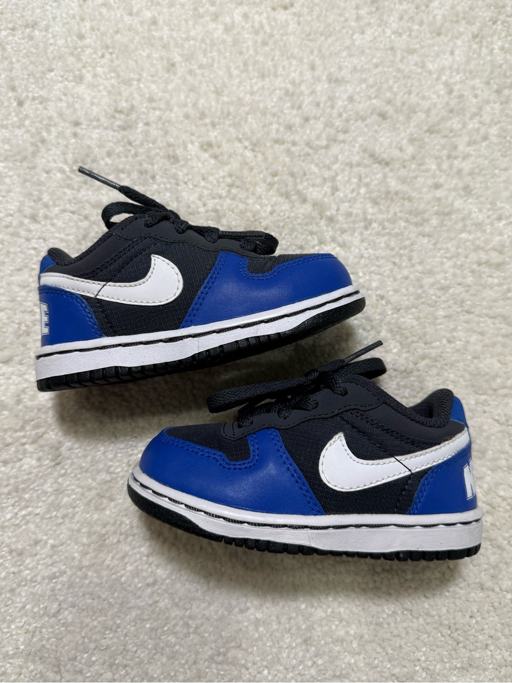 Nike Dunk Low Top Sneakers Baby Toddler Kids Blue Black & White Size 6C